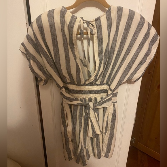 American Eagle Striped Romper - Picture 2 of 4